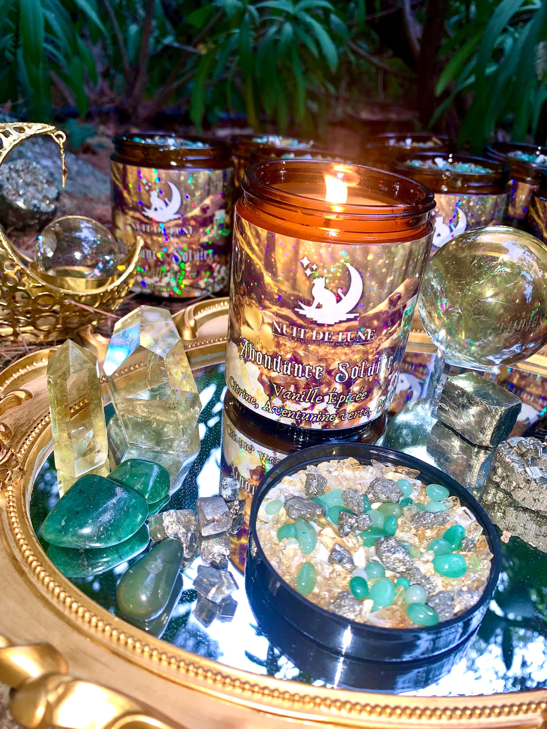Bougie de luxe artisanale aux cristaux ABONDANCE SOLAIRE Vanille Épicée, Citrine, Aventurine Verte, Pyrite