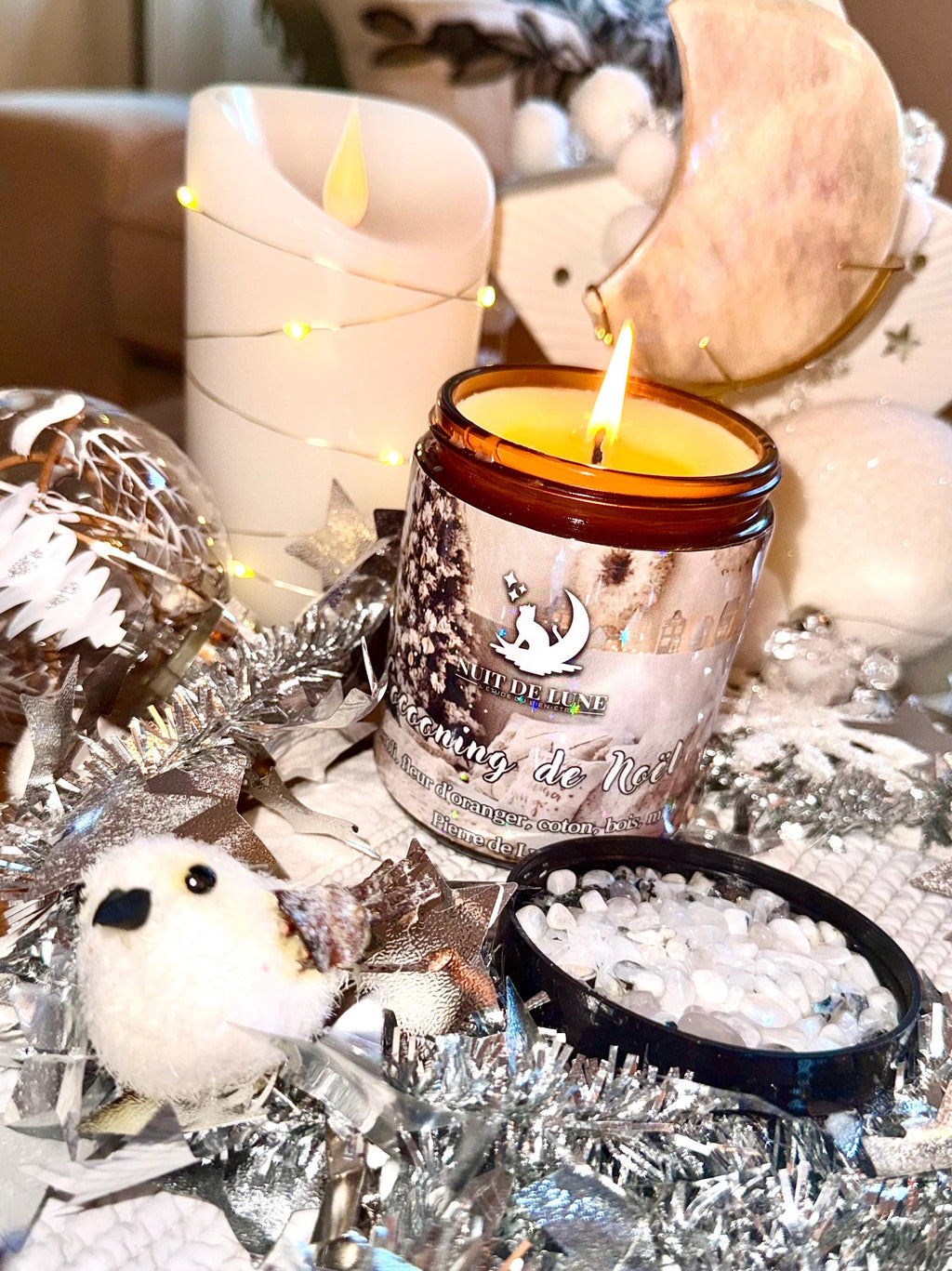 Bougie de luxe artisanale aux cristaux NUIT DE LUNE Cocooning de Noël Neroli, Fleur d’oranger, coton, bois, miel et Pierres de Lune