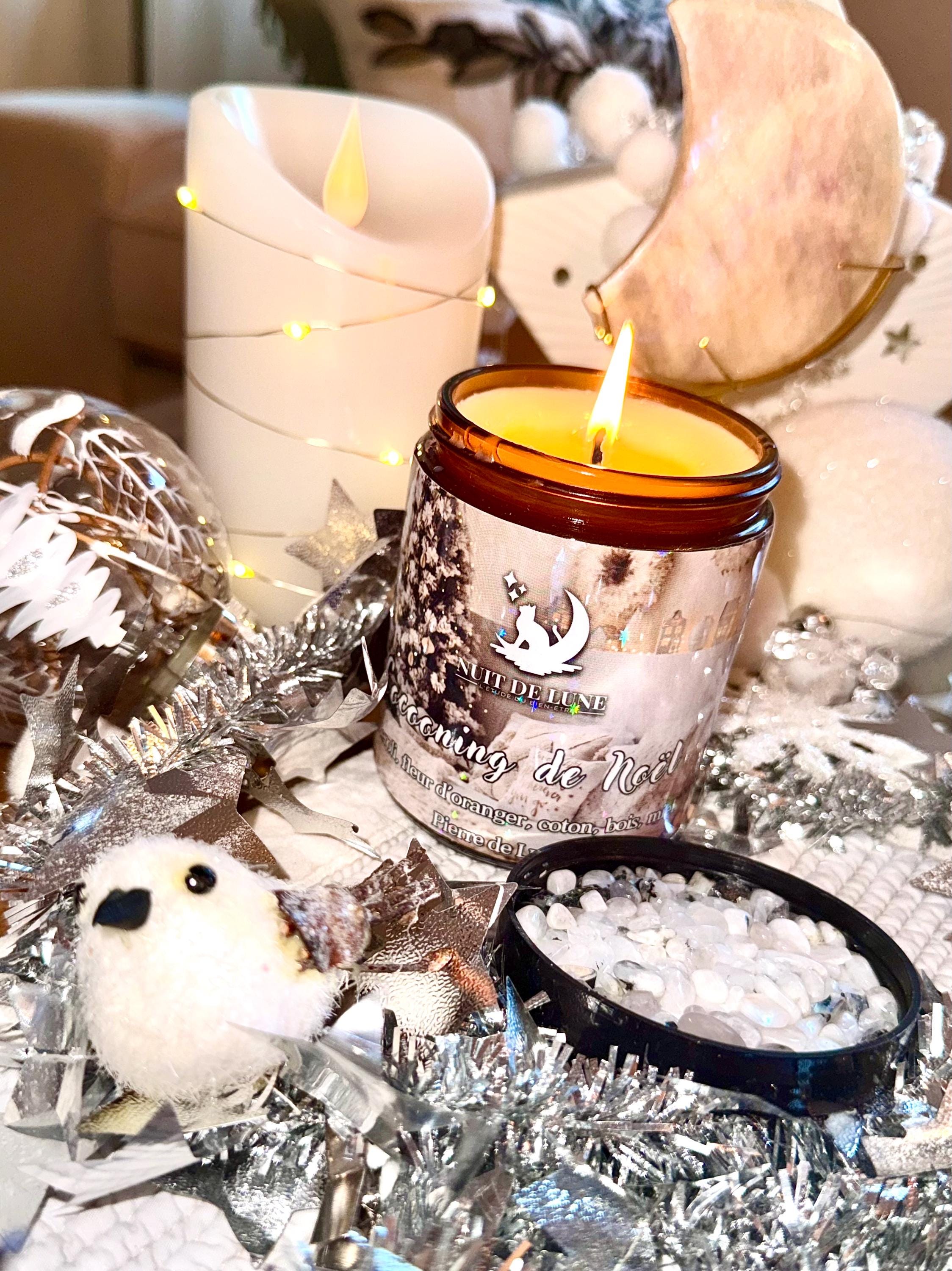Bougie de luxe artisanale aux cristaux NUIT DE LUNE Cocooning de Noël Neroli, Fleur d’oranger, coton, bois, miel et Pierres de Lune