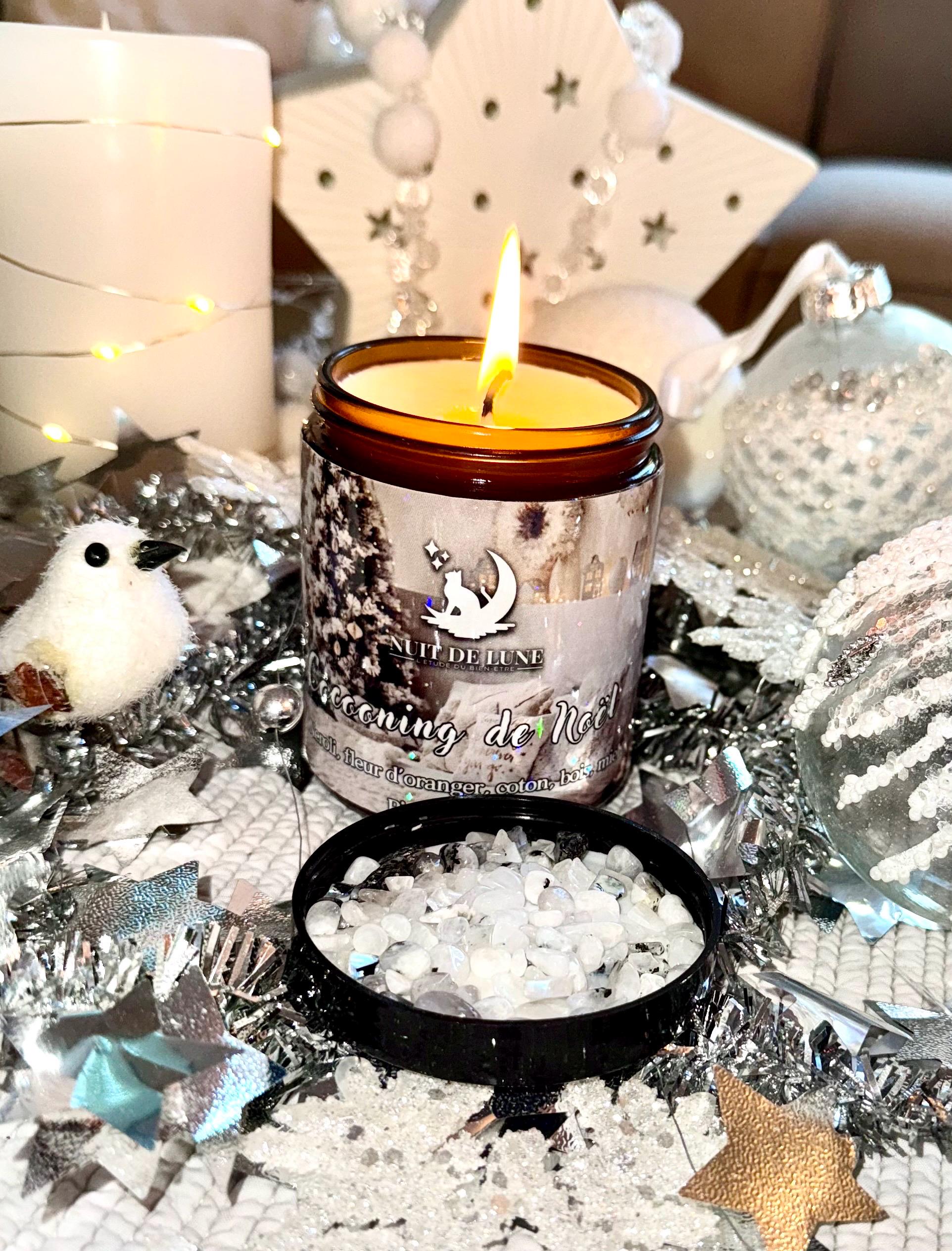 Bougie de luxe artisanale aux cristaux NUIT DE LUNE Cocooning de Noël Neroli, Fleur d’oranger, coton, bois, miel et Pierres de Lune