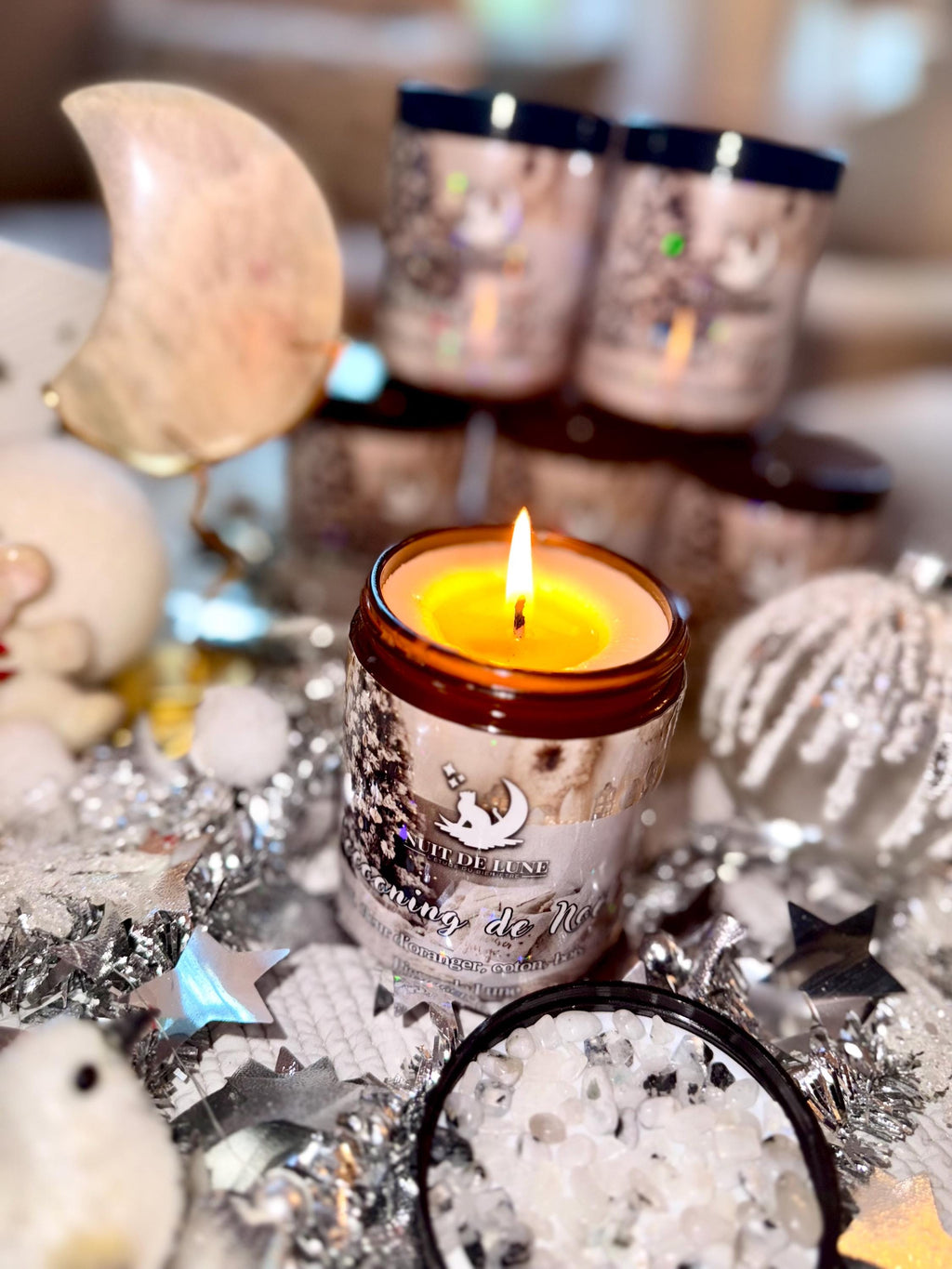 Bougie de luxe artisanale aux cristaux NUIT DE LUNE Cocooning de Noël Neroli, Fleur d’oranger, coton, bois, miel et Pierres de Lune