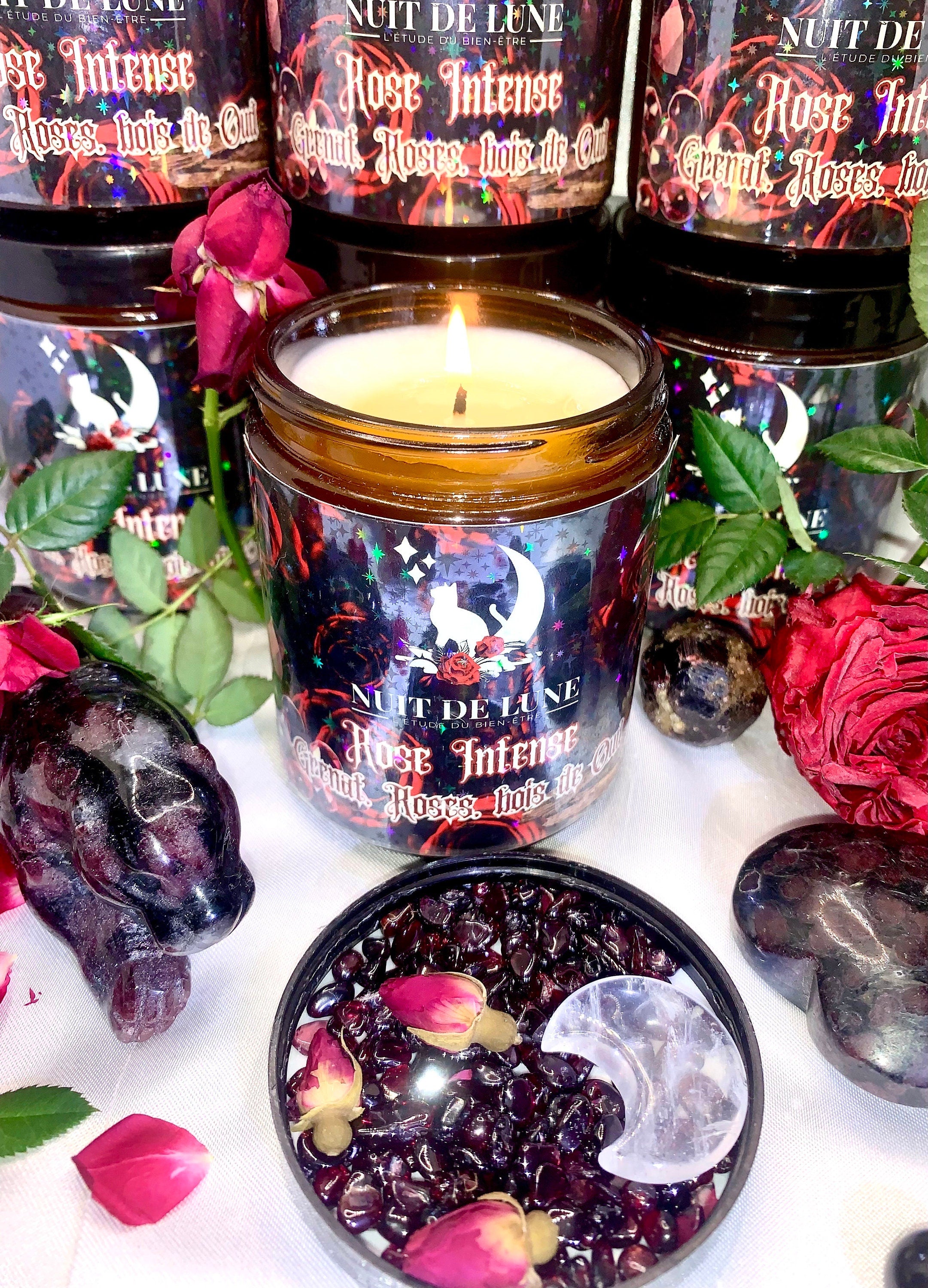 Bougie de luxe artisanale aux cristaux  Nuit de Lune ROSE INTENSE Rose & bois de Oud et sa fiole de cristaux de grenat et roses