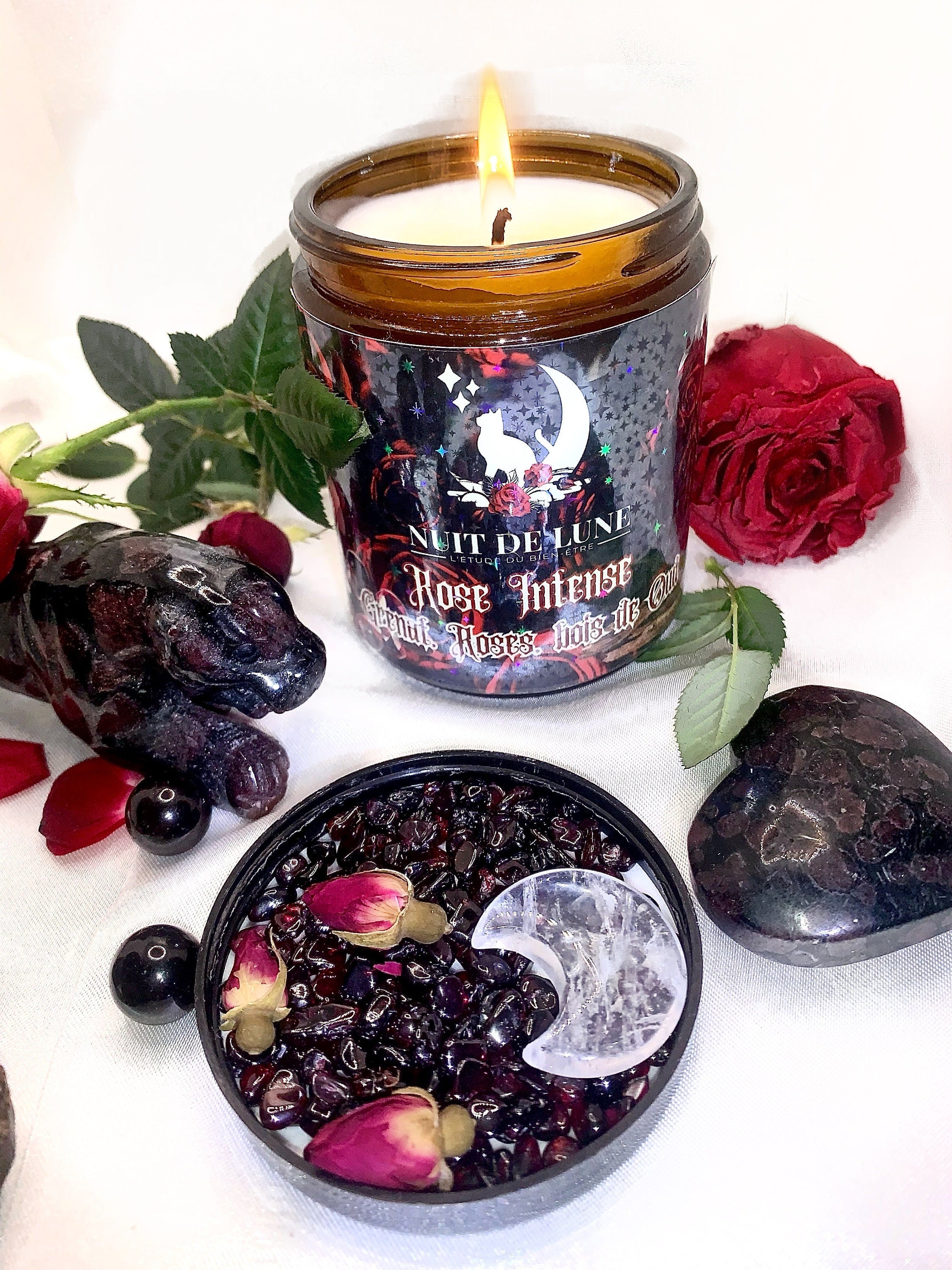 Bougie de luxe artisanale aux cristaux  Nuit de Lune ROSE INTENSE Rose & bois de Oud et sa fiole de cristaux de grenat et roses