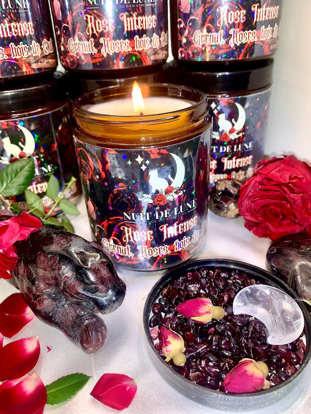 Bougie de luxe artisanale aux cristaux  Nuit de Lune ROSE INTENSE Rose & bois de Oud et sa fiole de cristaux de grenat et roses