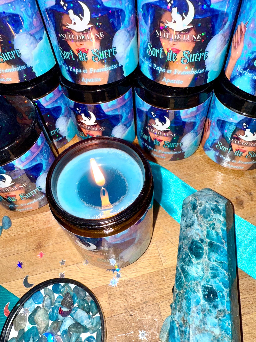 Bougie de luxe artisanale aux cristaux SORT DE SUCRE Barbe à Papa Framboise bleue, Apatite