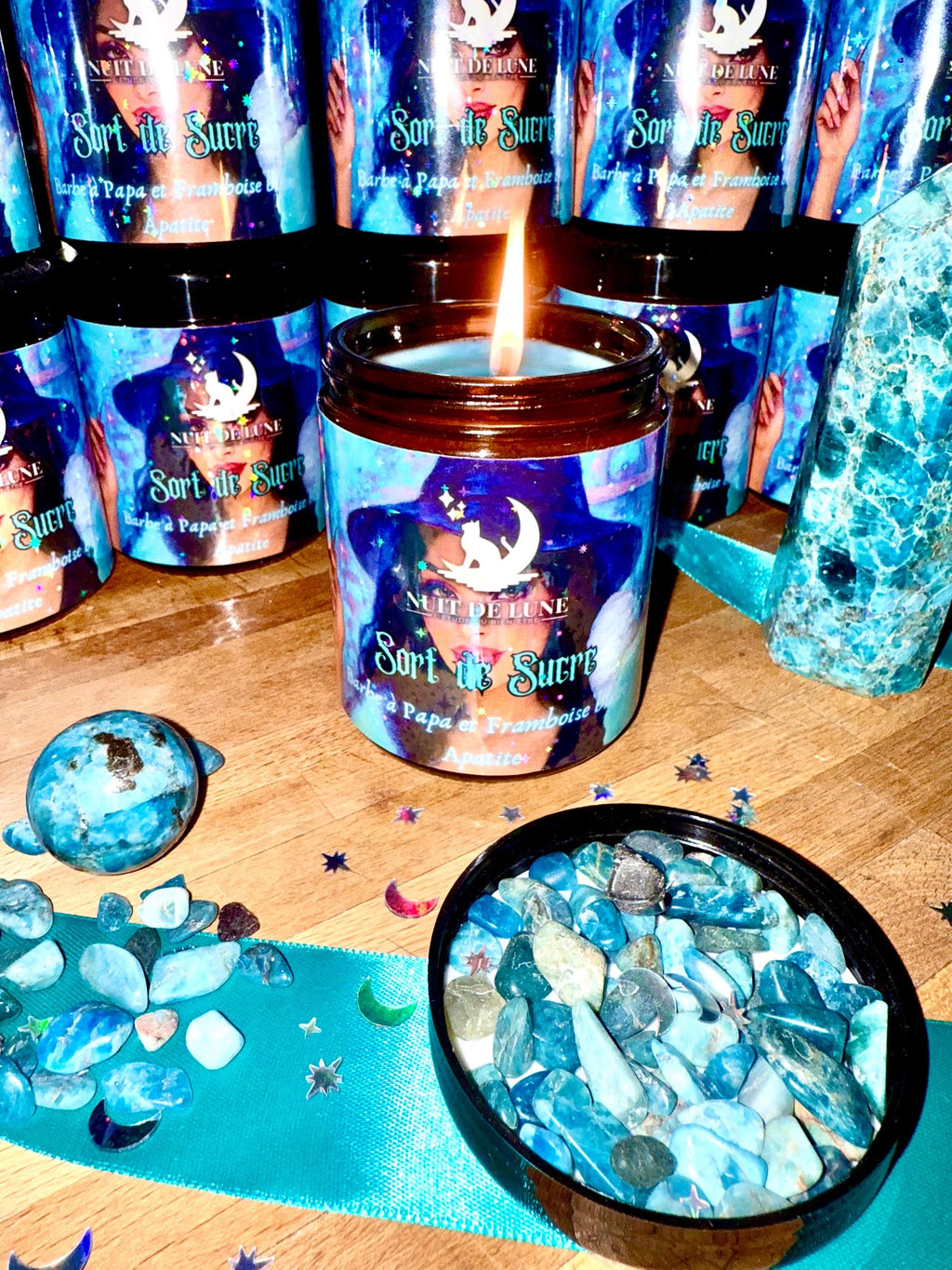 Bougie de luxe artisanale aux cristaux SORT DE SUCRE Barbe à Papa Framboise bleue, Apatite