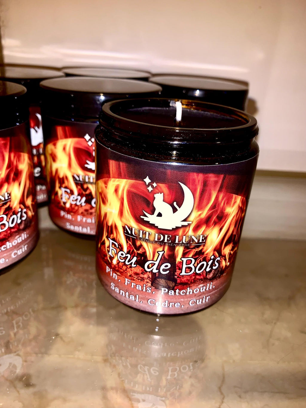 Bougie de luxe artisanale parfumée Noel FEU DE BOIS Pin frais, cedre, patchouli, santal, cuir