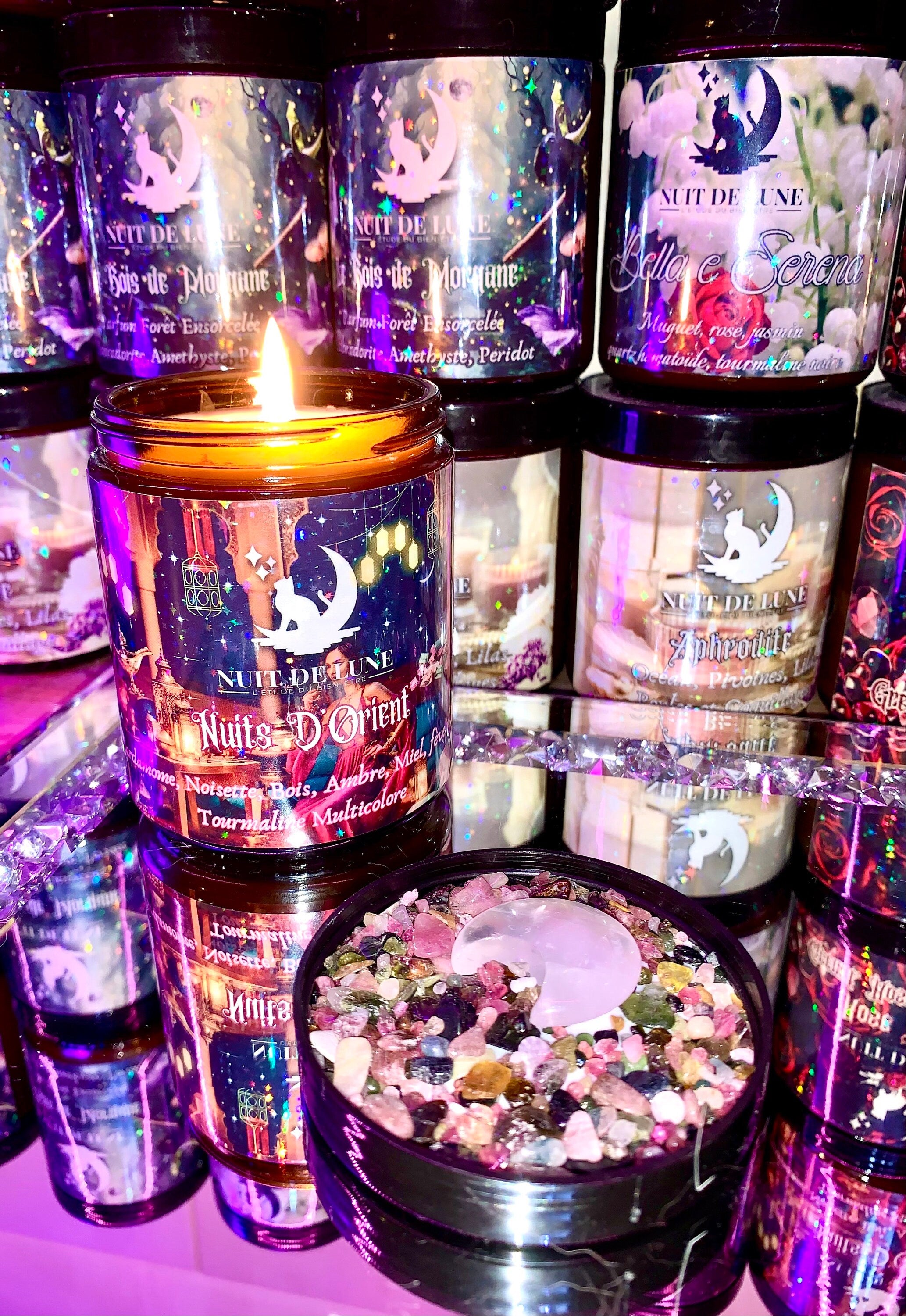 Bougie de luxe artisanale parfumée aux cristaux NUITS D’ORIENT Cardamome, Noisette, Ambre, Miel,bois, fève tonka Tourmaline multicolore