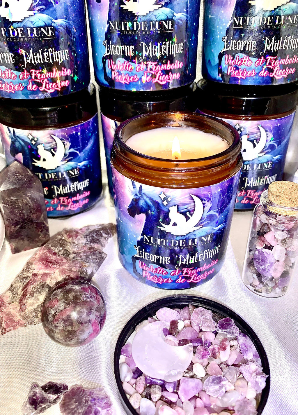 Bougie de luxe artisanale parfumée aux cristaux Nuit de Lune LICORNE MALÉFIQUE Violette et Framboise, fruits rouges Pierres de licorne