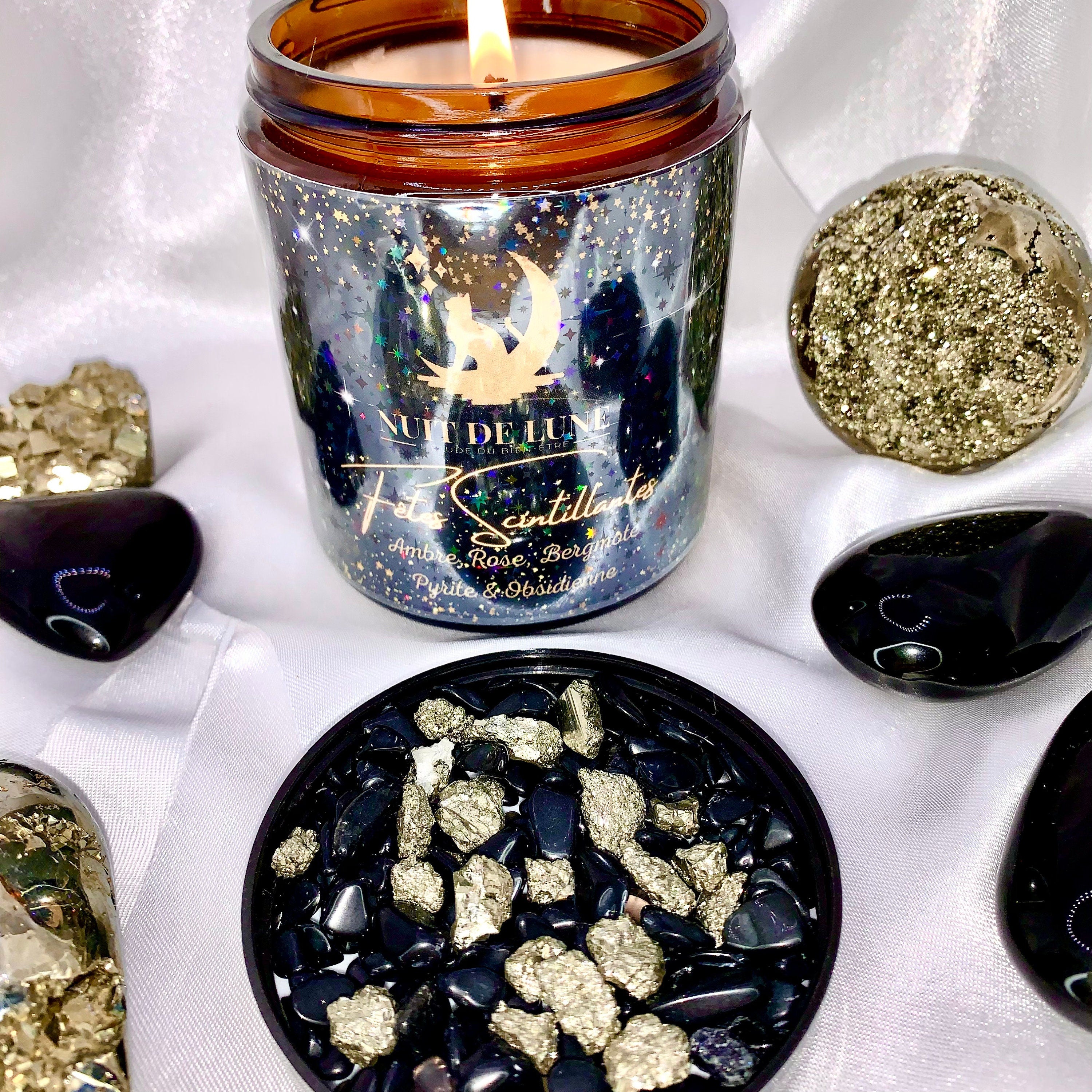 Bougie de luxe artisanale parfumée aux cristaux Reveillon Nuit de Lune FÊTES SCINTILLANTES Ambre, Rose, bergamote, Pyrite et obsidienne