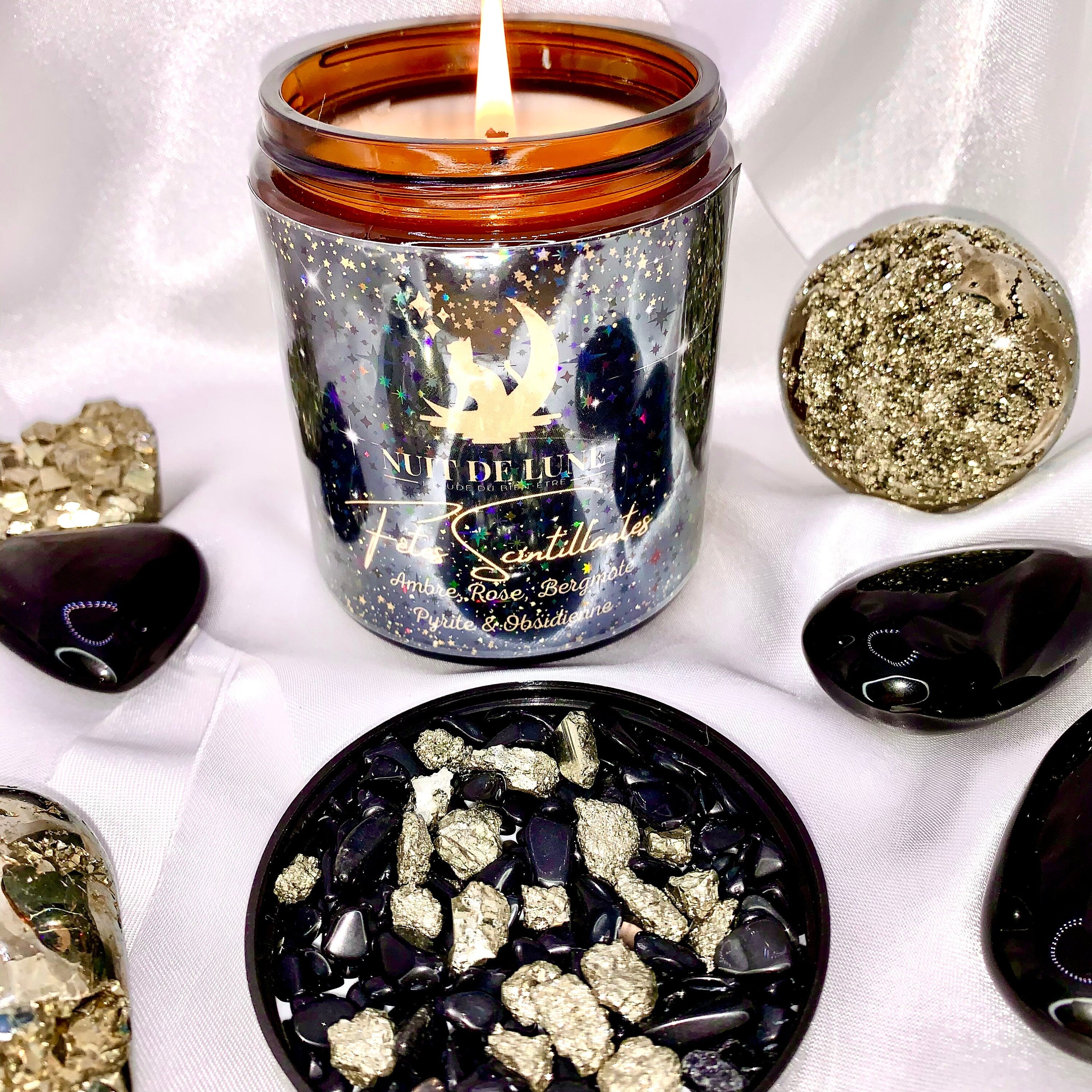 Bougie de luxe artisanale parfumée aux cristaux Reveillon Nuit de Lune FÊTES SCINTILLANTES Ambre, Rose, bergamote, Pyrite et obsidienne