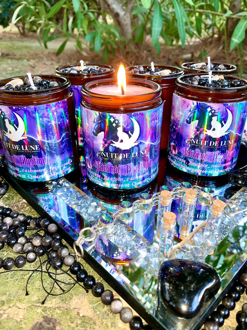 bougie de luxe artisanale aux cristaux LICORNE MYSTIQUE Papier d'Arménie, perles d'Obsidienne argentée et fiole de quartz Mystique