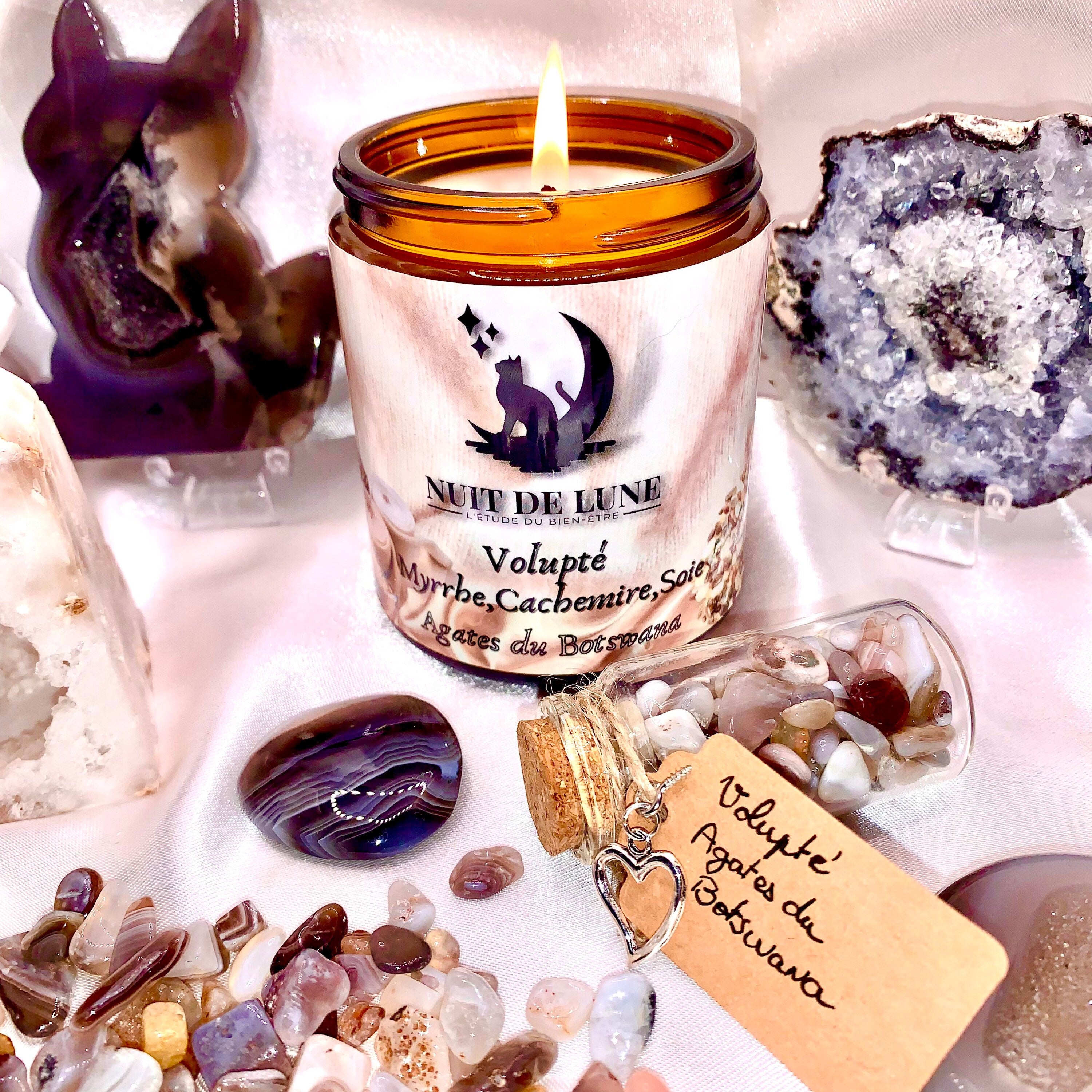 Bougie de luxe artisanale Nuit de Lune VOLUPTÉ Parfumée Myrrhe, Cashmere et soie et sa fiole d’Agates du Botswana
