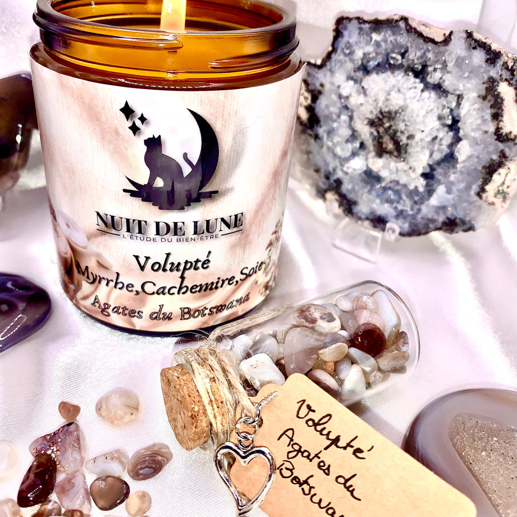Bougie de luxe artisanale Nuit de Lune VOLUPTÉ Parfumée Myrrhe, Cashmere et soie et sa fiole d’Agates du Botswana