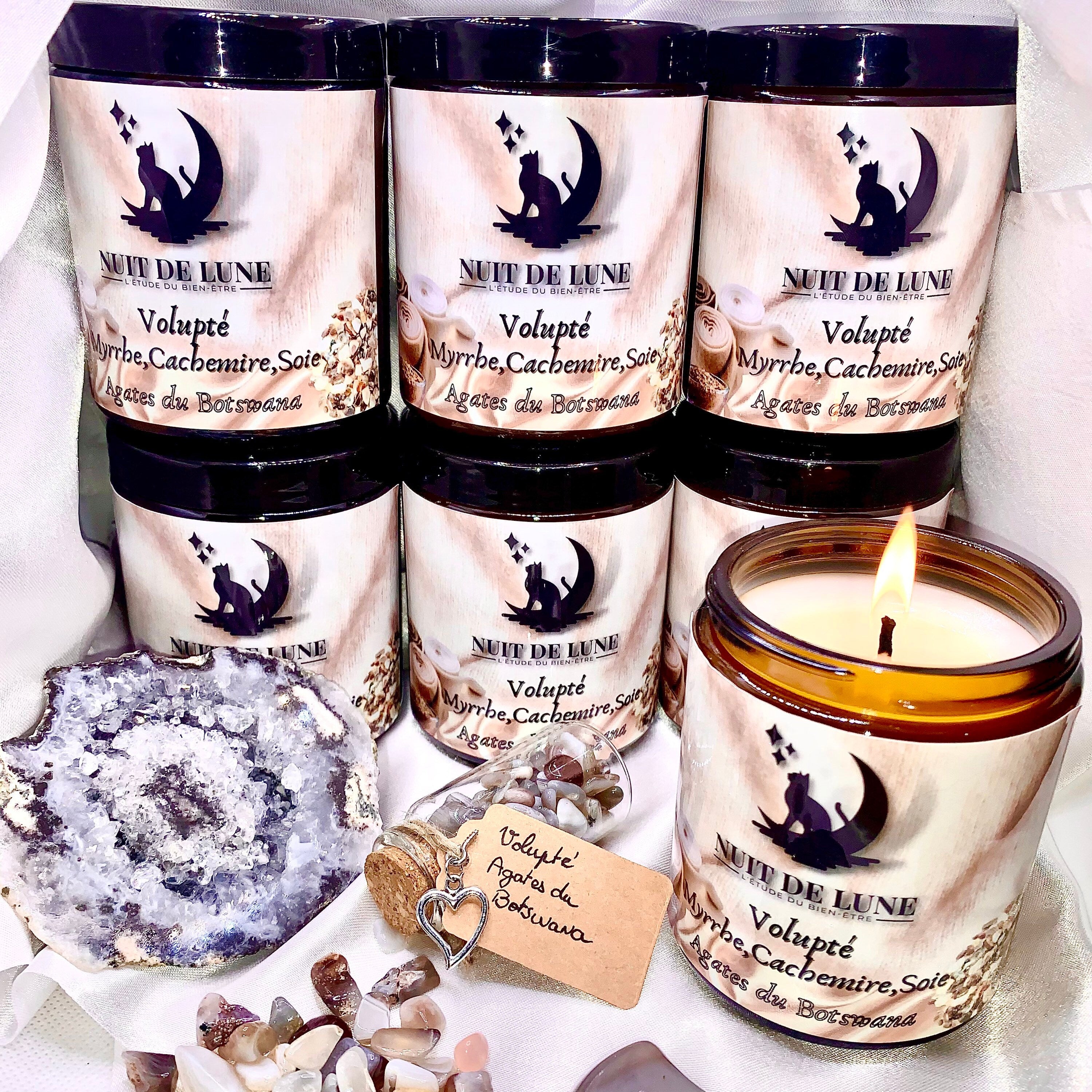 Bougie de luxe artisanale Nuit de Lune VOLUPTÉ Parfumée Myrrhe, Cashmere et soie et sa fiole d’Agates du Botswana