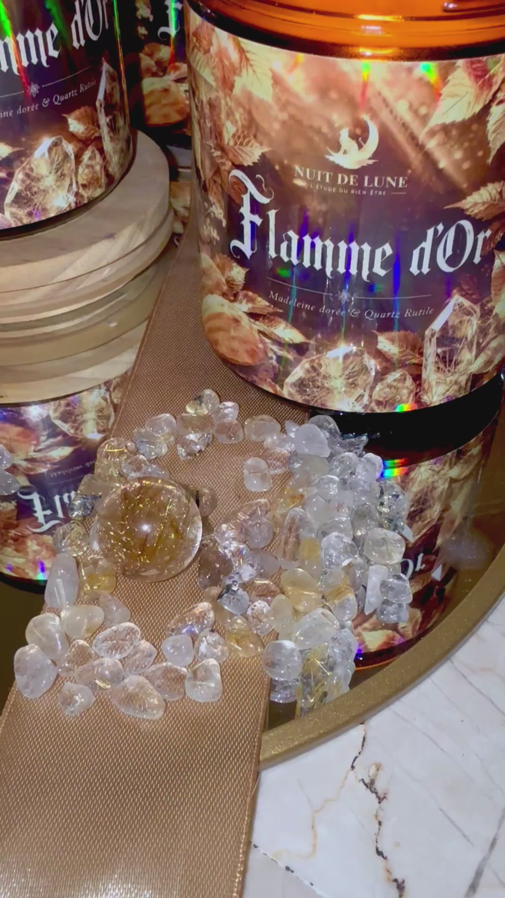 Bougie de luxe artisanale aux cristaux FLAMME D’OR Madeleine dorée et Quartz Rutile