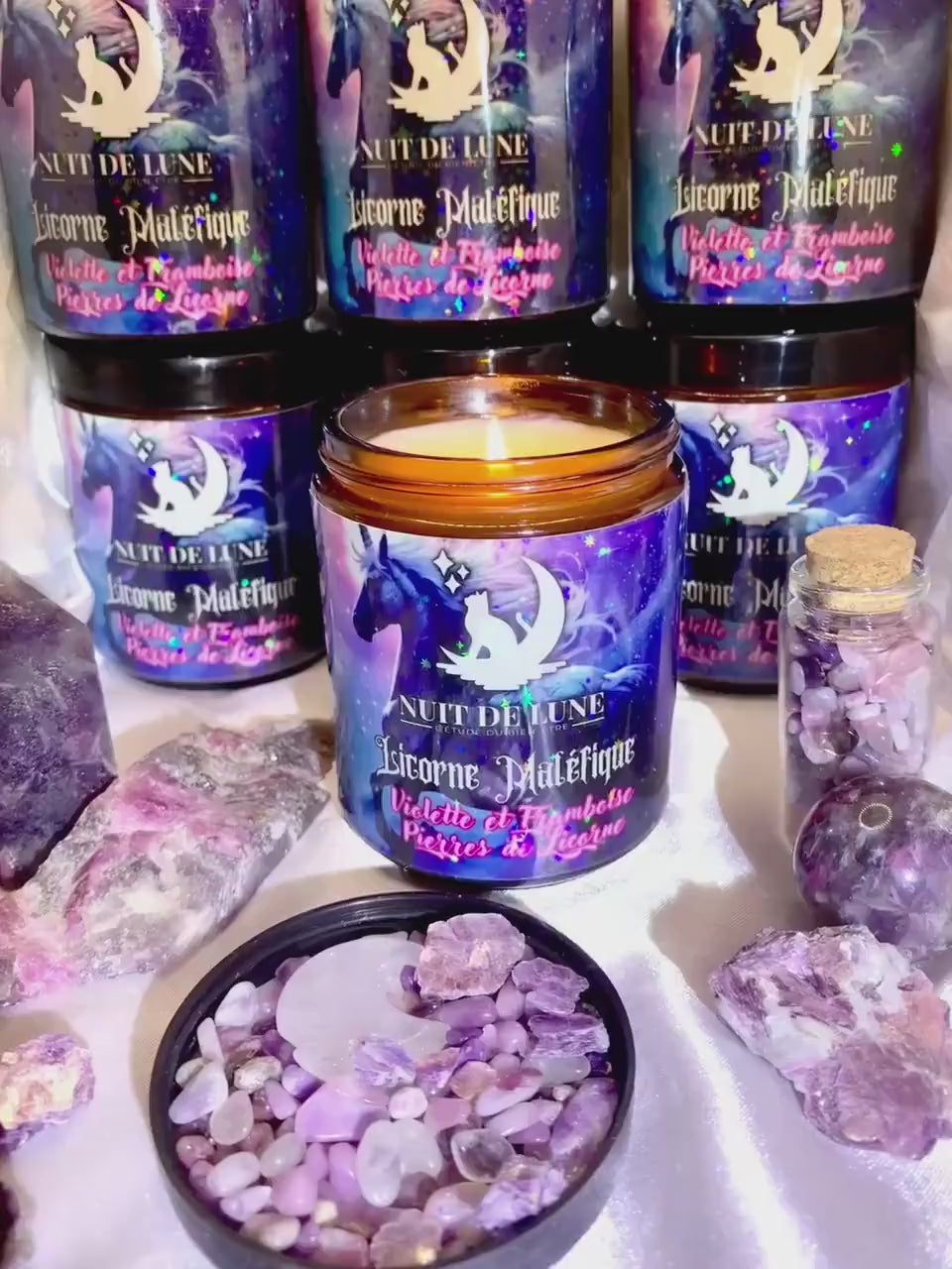 Bougie de luxe artisanale parfumée aux cristaux Nuit de Lune LICORNE MALÉFIQUE Violette et Framboise, fruits rouges Pierres de licorne