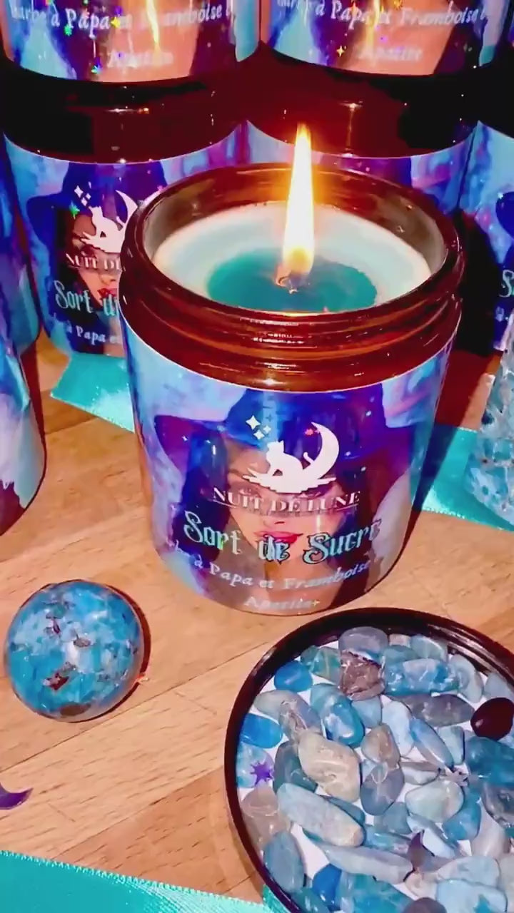 Bougie de luxe artisanale aux cristaux SORT DE SUCRE Barbe à Papa Framboise bleue, Apatite
