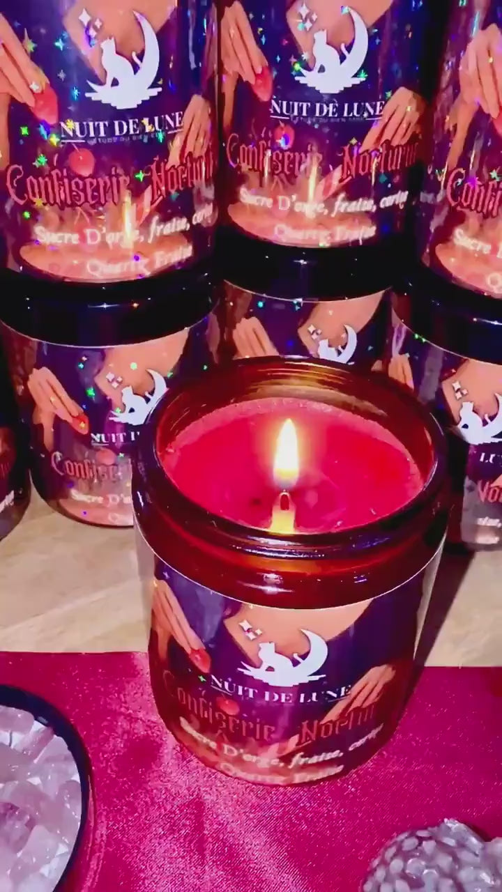 Bougie de luxe artisanale aux cristaux CONFISERIE NOCTURNE Sucre d’Orge, fraise, cerise, Quartz Fraise